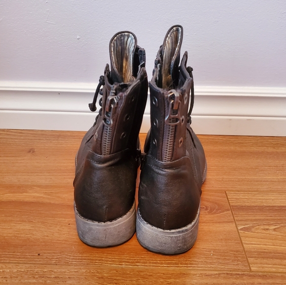 Radar Dark Grey Short Boots - Picture 3 of 4